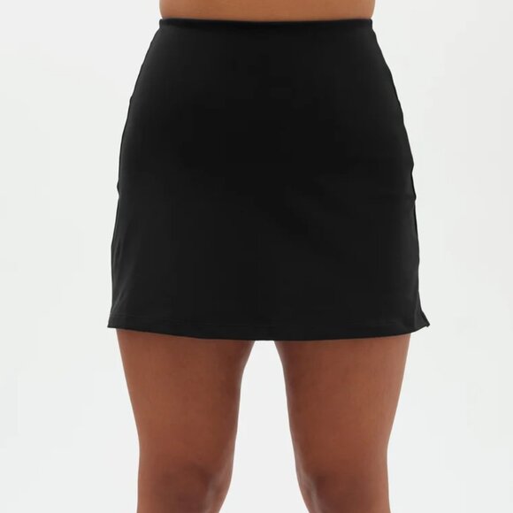 girlfriend collective Dresses & Skirts - Girlfriend Collective High Rise Sport‎ Skort in Black Size XS NWT